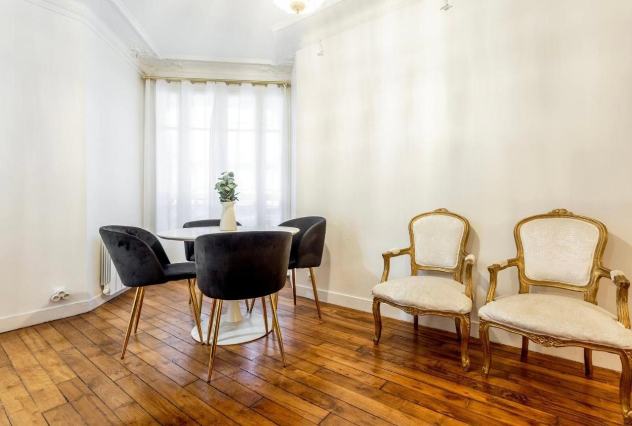 Abbesses - Superbe Appartement Avec Cheminees Paris Exterior foto
